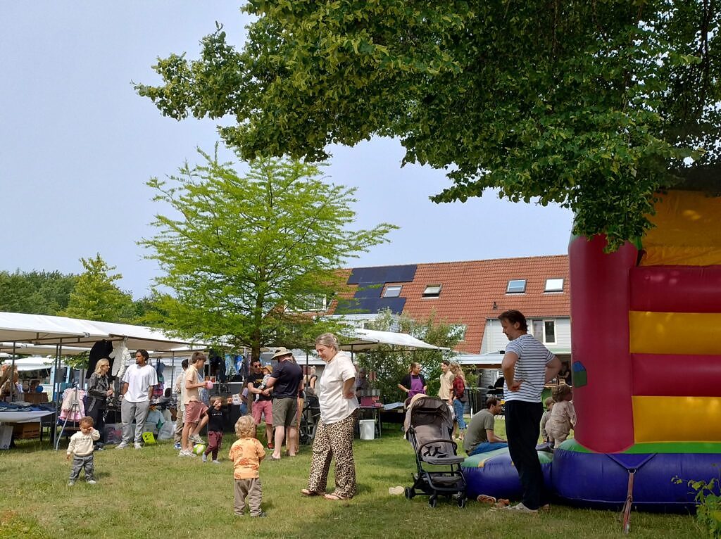 Lentebraderie Kruidenwijk